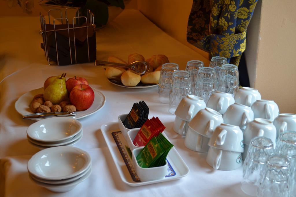 Hotel Sebino ซาร์นีโก ภายนอก รูปภาพ