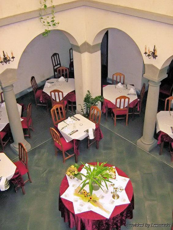 Hotel Sebino ซาร์นีโก ร้านอาหาร รูปภาพ