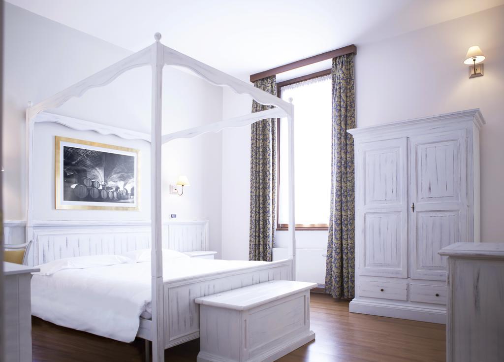 Hotel Sebino ซาร์นีโก ภายนอก รูปภาพ