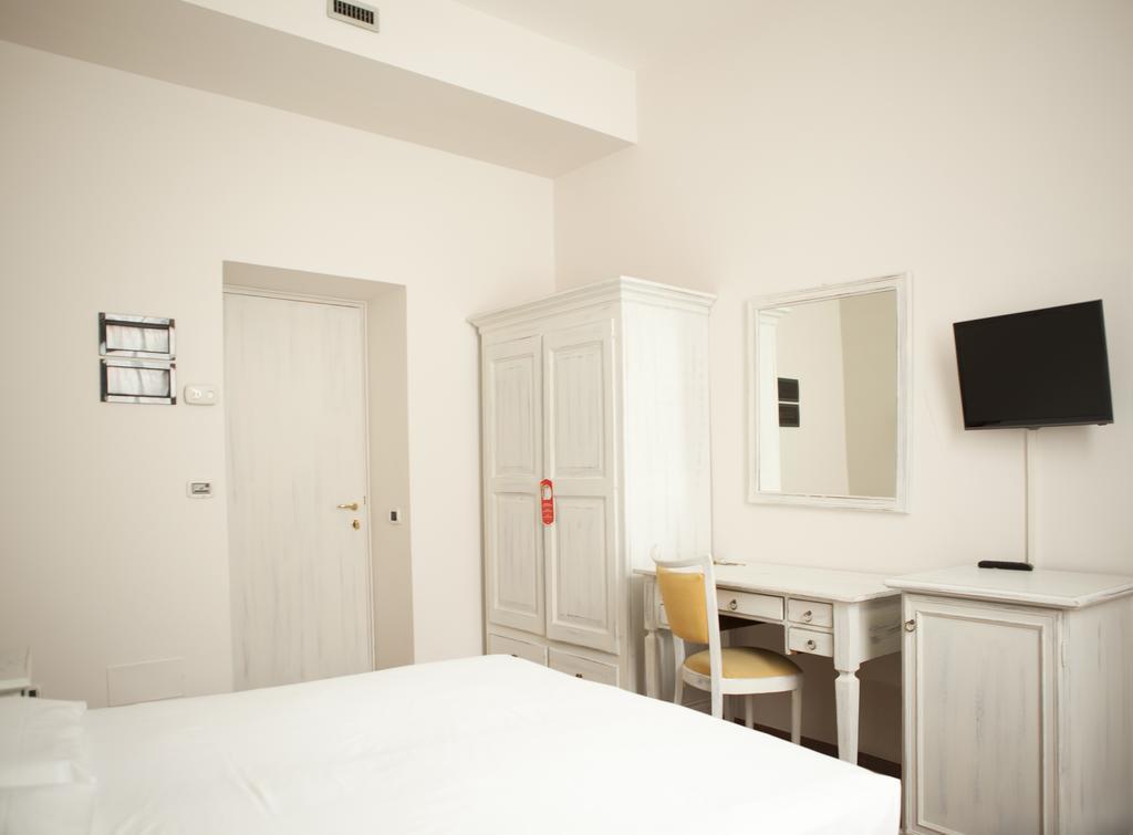 Hotel Sebino ซาร์นีโก ภายนอก รูปภาพ