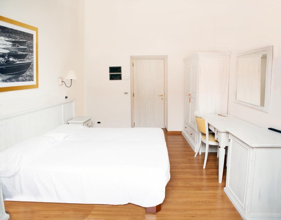 Hotel Sebino ซาร์นีโก ภายนอก รูปภาพ