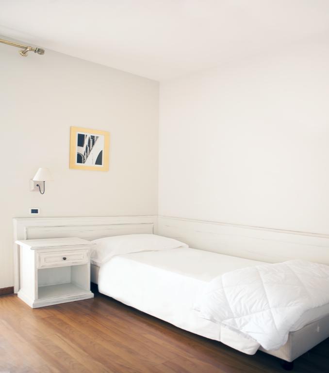 Hotel Sebino ซาร์นีโก ภายนอก รูปภาพ