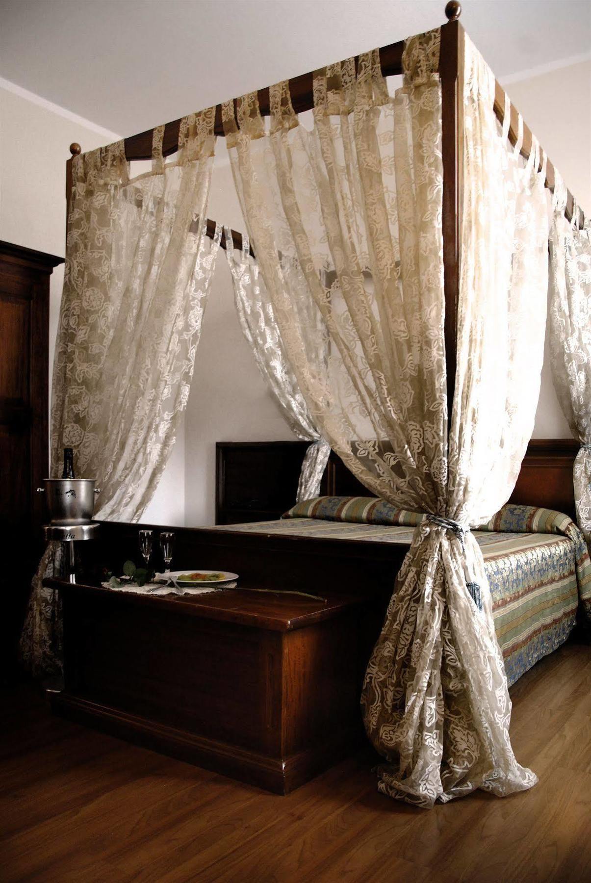 Hotel Sebino ซาร์นีโก ภายนอก รูปภาพ