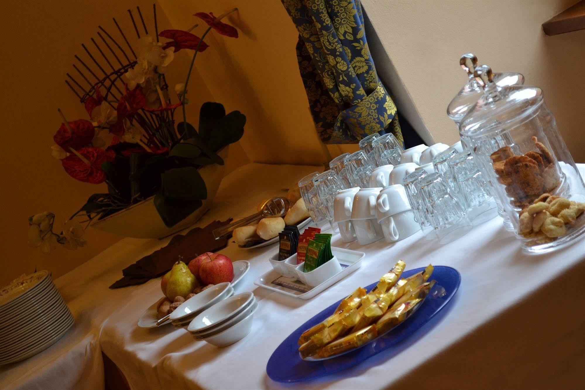 Hotel Sebino ซาร์นีโก ภายนอก รูปภาพ